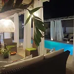 Renthousetinos Σπίτι διακοπών