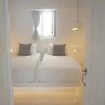 Renthousetinos *