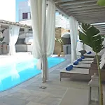 Renthousetinos