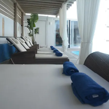 Renthousetinos * Τήνος